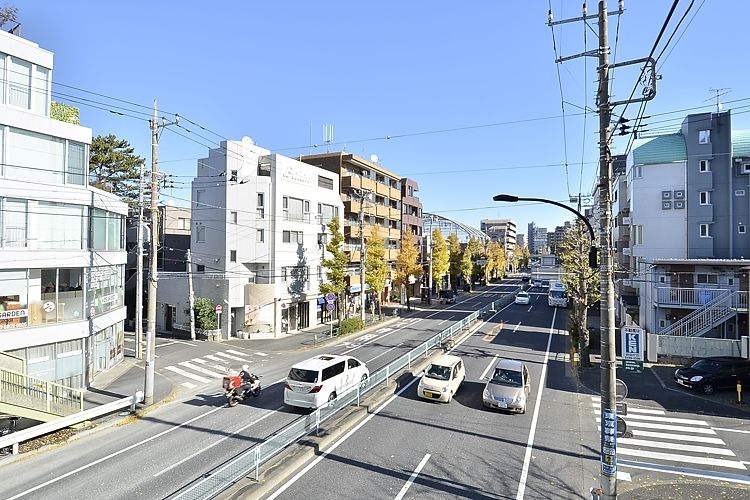 自由が丘駅の賃貸：【洗練された空間に青空広がる。】