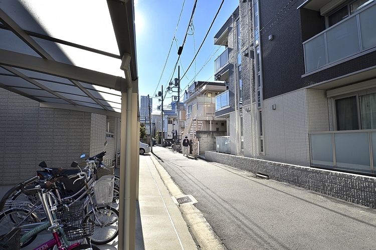 新丸子駅の賃貸：【光の降り注ぎを感じながら。】